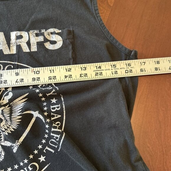 Whosits & Whatsits Disney 7Dwarfs HEIGH HO! LETS GO! Sleeveless‎ Top SZ L - Picture 6 of 7